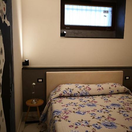 Ferienwohnung La Casa Di Valentina Vado Ligure Exterior foto
